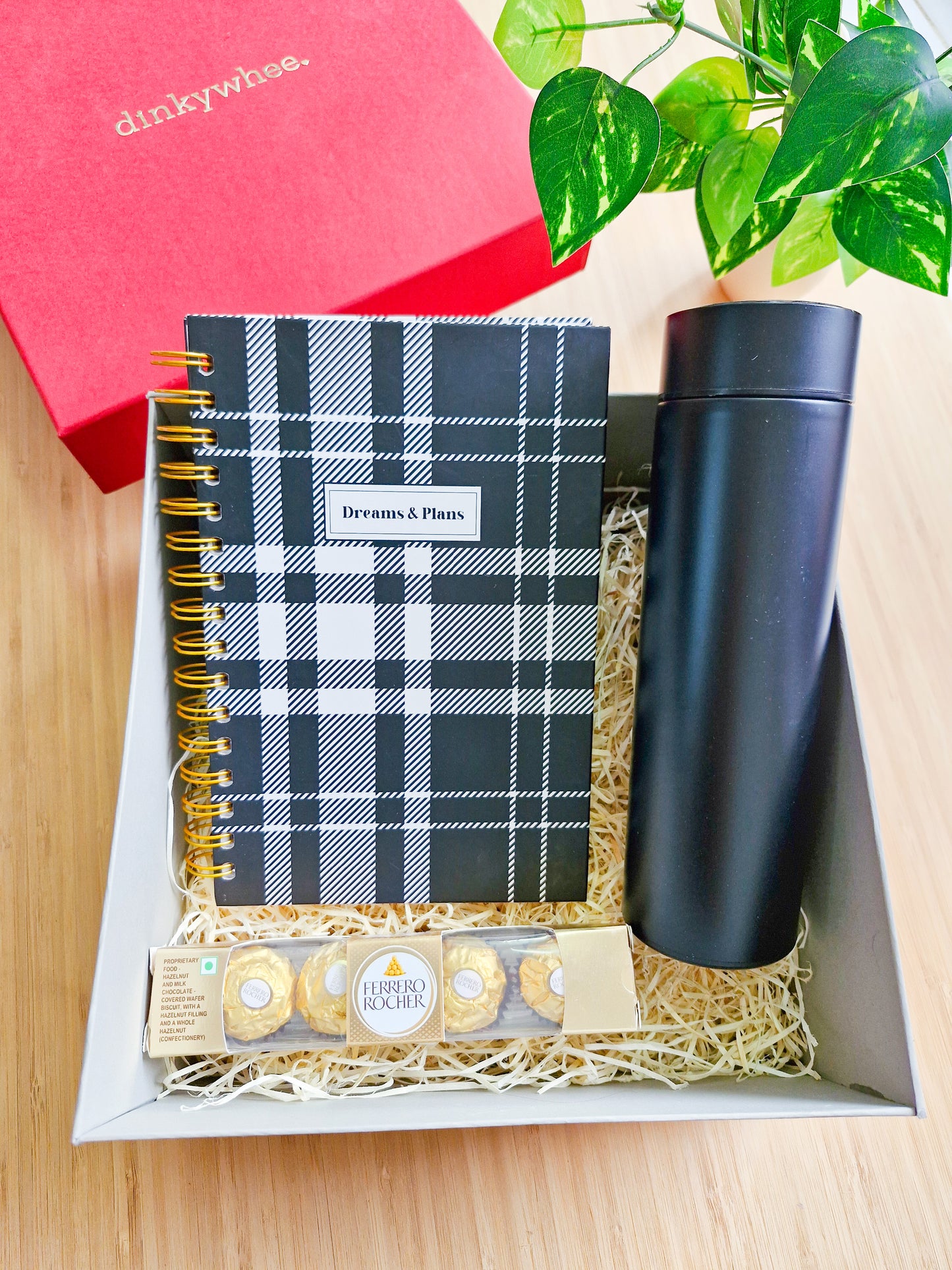 dinkywhee gift hamper